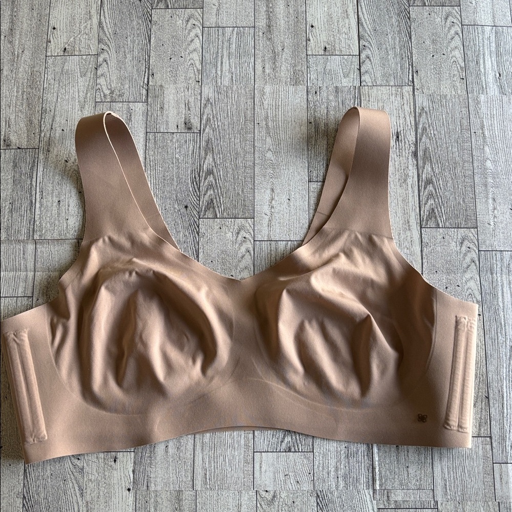 HONEYLOVE V-Neck Softform Bra Size 1X‎ Pullover in Sand (no pads)